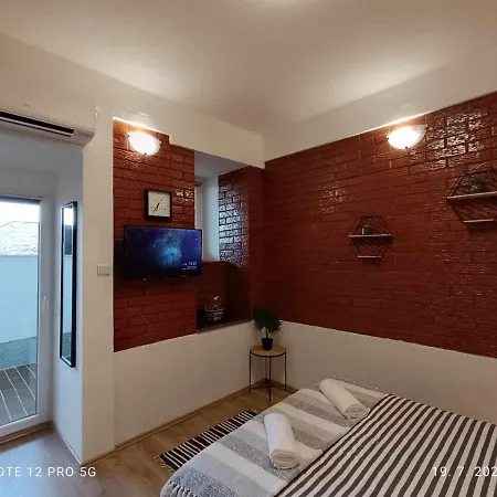 Tami With Sea View Daire Lovran