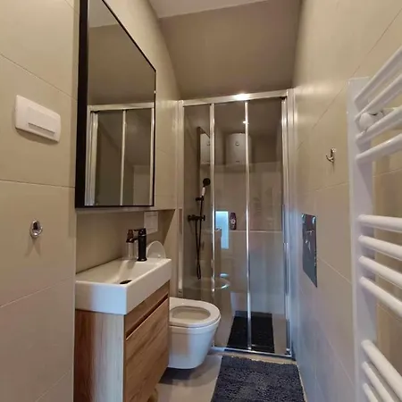 Daire Tami With Sea View *