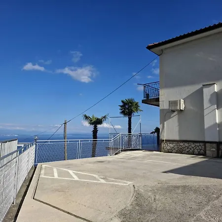 Tami With Sea View Daire